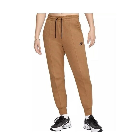 NIKE TECH Fleece Joggers Size XL Flax Brown NEW Standard Fit Mid Rise Sportswear - Picture 1 of 13